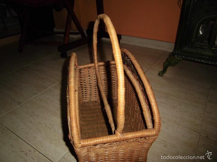 Vintage: ORIGINAL REVISTERO DE MIMBRE - Foto 6
