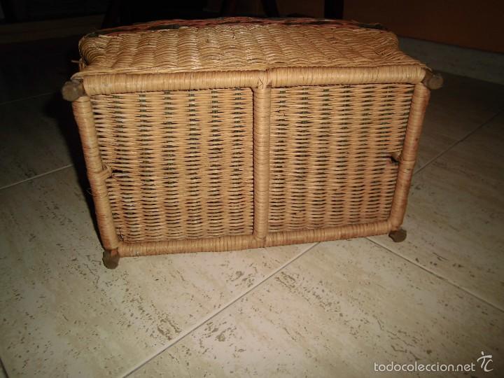 Vintage: ORIGINAL REVISTERO DE MIMBRE - Foto 10