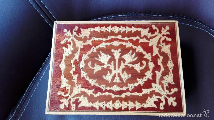 Vintage: CAJA MUSICA DE MARQUETERIA - Foto 1