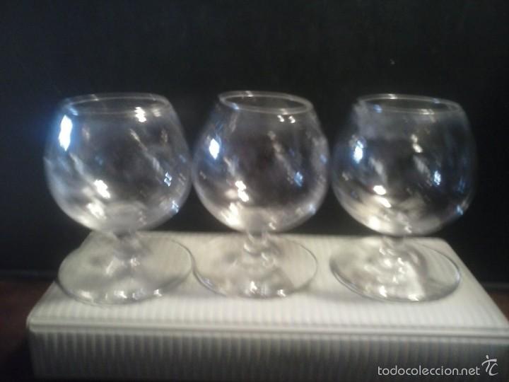 Vintage: LOTE DE 3 COPAS DE CO&Ntilde;AC MINI. - Foto 1