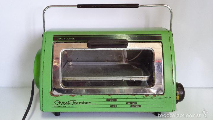 Vintage: ANTIGUO HORNO TOSTADOR PORT&Aacute;TIL SANYO SK - 7200 - CABLE RETR&Aacute;CTIL DOBLE VOLTAJE - MADE IN JAPAN
