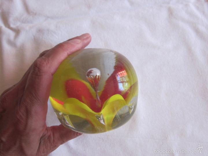 Vintage: Antiguo pisapapeles de cristal - Foto 5