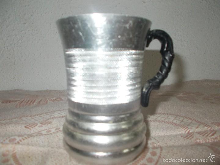 Vintage: Jarra de aluminio - Foto 1