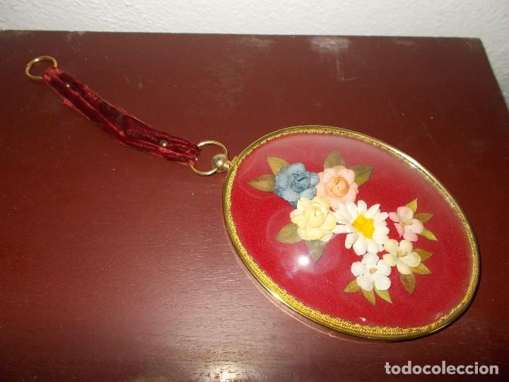 Vintage: Cuadro ovalado flores de tela - Foto 1