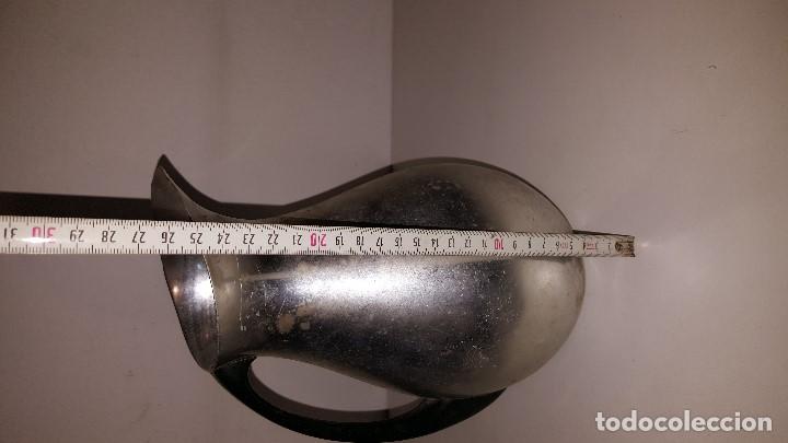 Vintage: JARRA ANTIGUA DE ALUMINIO - Foto 5