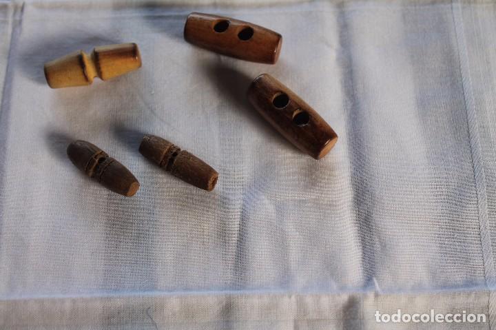 Vintage: BOTONES DE MADERA A&Ntilde;OS 60-70 - Foto 3