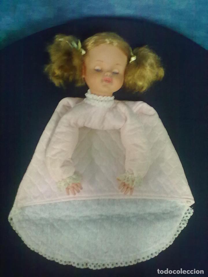 Vintage: MU&Ntilde;ECA SOBRE CAMA - Foto 2