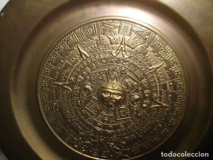 Vintage: PLATO DE LATON CON EL CALENDARIO AZTECA - Foto 2