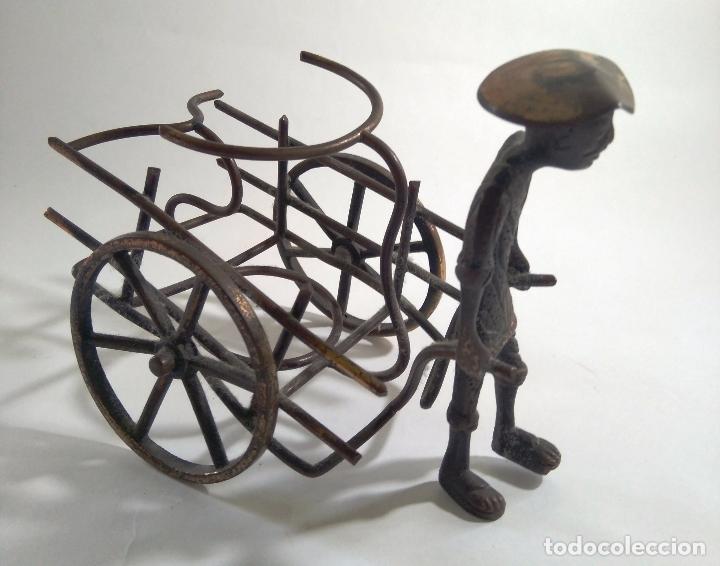 Vintage: CALIENTA COPAS DE BRONCE CON FIGURA - Foto 5