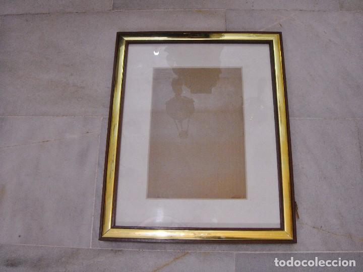 Vintage: Marco rectangular de madera y metal dorado &middot; Con paspart&uacute; y cristal - Foto 2