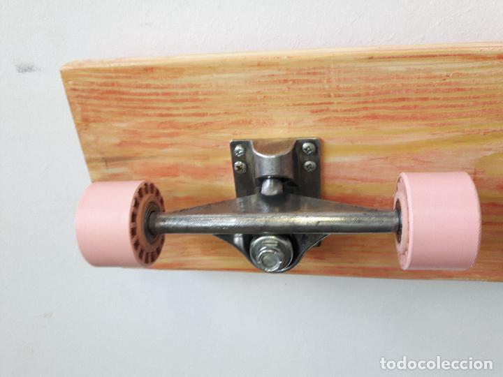 Vintage: Colgador pared,Percha, patines - Foto 3