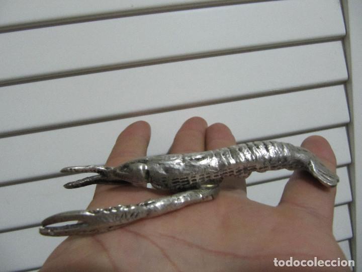 Vintage: ANTIGUA CIGALA DE METAL A&Ntilde;OS 70-10CM