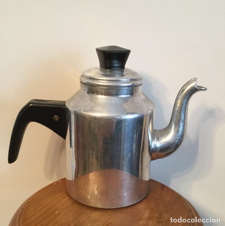 Vintage: CURIOSA CAFETERA DE ALUMINIO A&Ntilde;OS 60 - Foto 4
