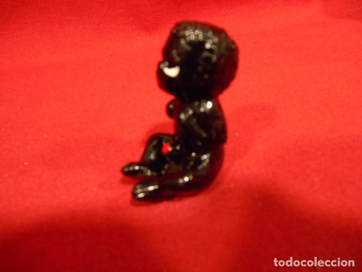 Vintage: CURIOSA FIGURA DE NEGRITO SENTADO - Foto 2