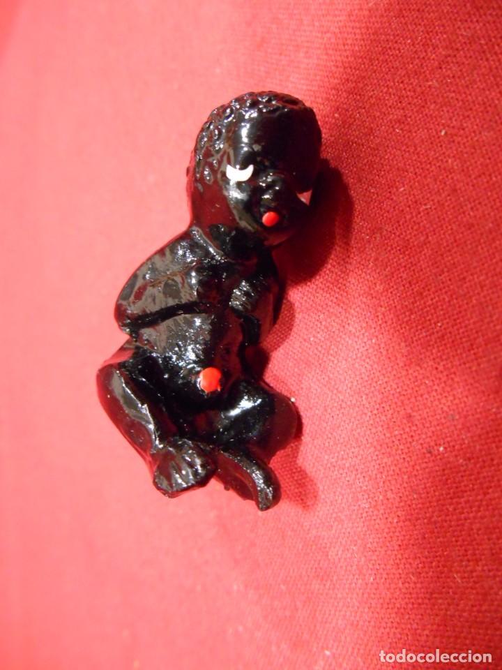 Vintage: CURIOSA FIGURA DE NEGRITO SENTADO - Foto 5
