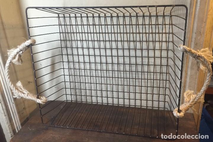 Vintage: Cesta de metal con asas de cuerda - Foto 1