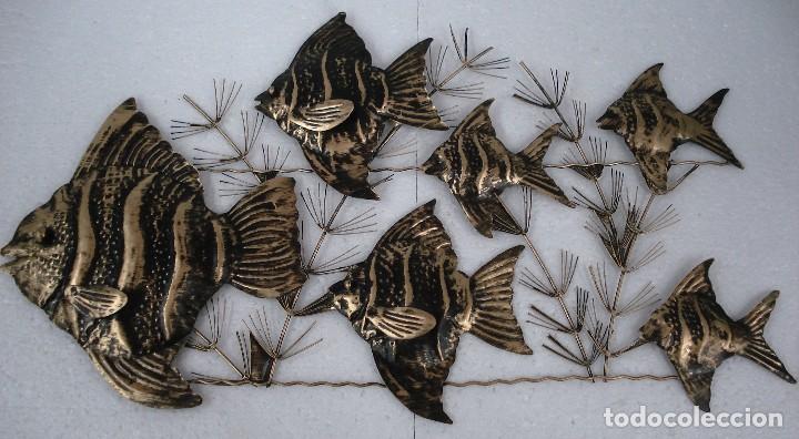 Vintage: LAT&Oacute;N ESTAMPADO BANCO DE PECES PARA COLGAR EN LA PARED. ARTESANAL.NUEVO.A&Ntilde;OS 70.