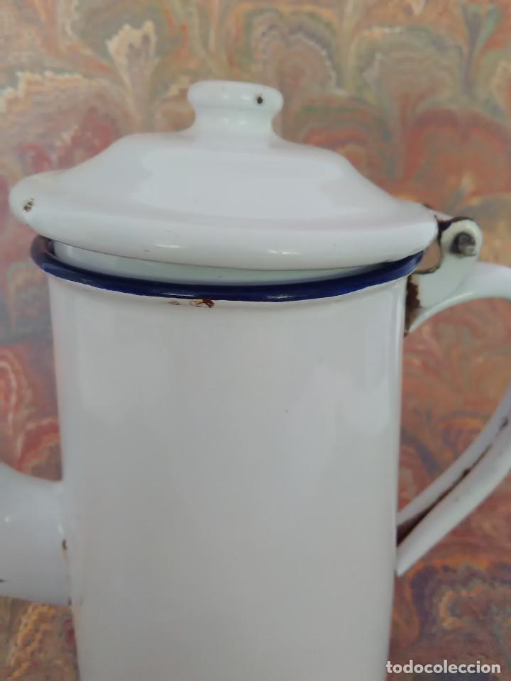Vintage: CAFETERA-TETERA DE HIERRO ESMALTADO EN BLANCO - Foto 2