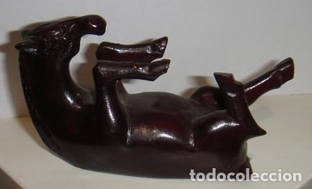 Vintage: Antigua miniatura de caballo en madera - Foto 1