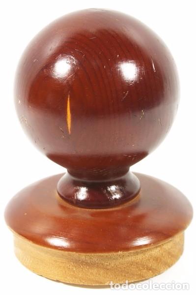 Vintage: Peana superior para busto &ndash; maniqu&iacute;, confeccionada en madera