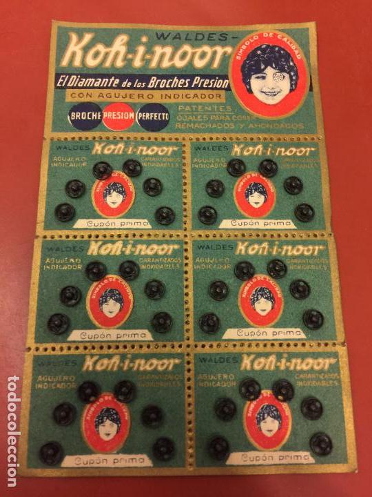 Vintage: Antiguos broches presion, a&ntilde;os 60 - KOH-I-NOOR. Curiosa presentacion. Mide aprox 15x10cms