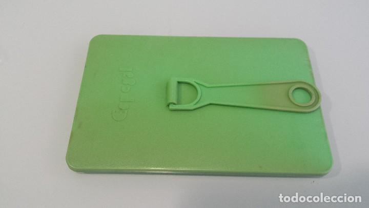Vintage: Espejo pl&aacute;stico a&ntilde;os 70 - Foto 2
