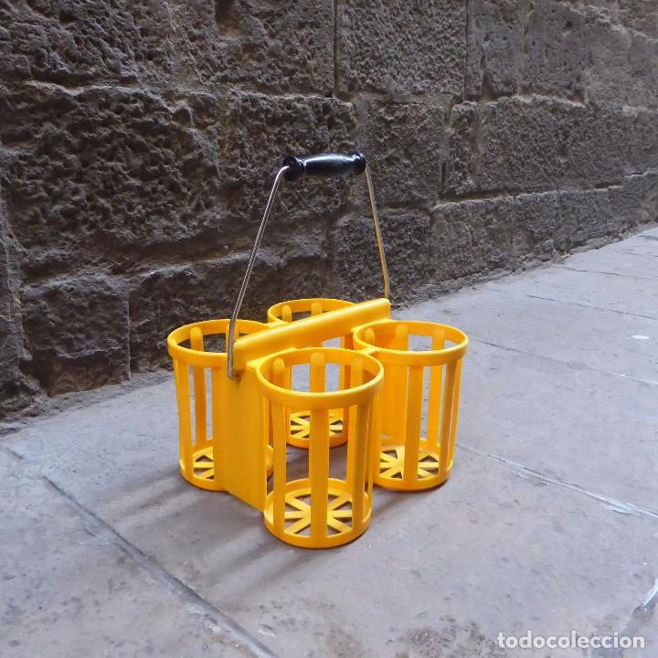 Vintage: Cesta para botellas, a&ntilde;os 60 - Foto 1