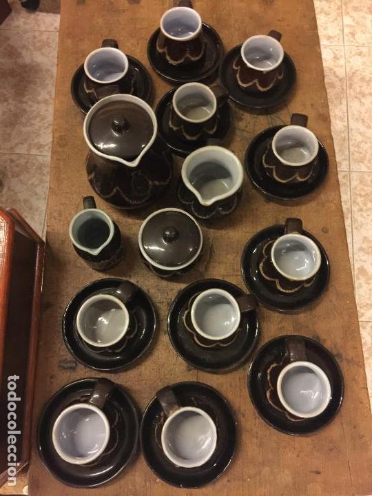 Vintage: Juego de caf&eacute; VINTAGE de ceramica rusa. Muy curioso. 11 servicios