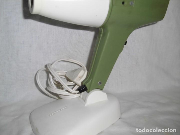 Vintage: SECADOR DE PELO MARCA TAURUS A&Ntilde;OS 70 FUNCIONA - Foto 2