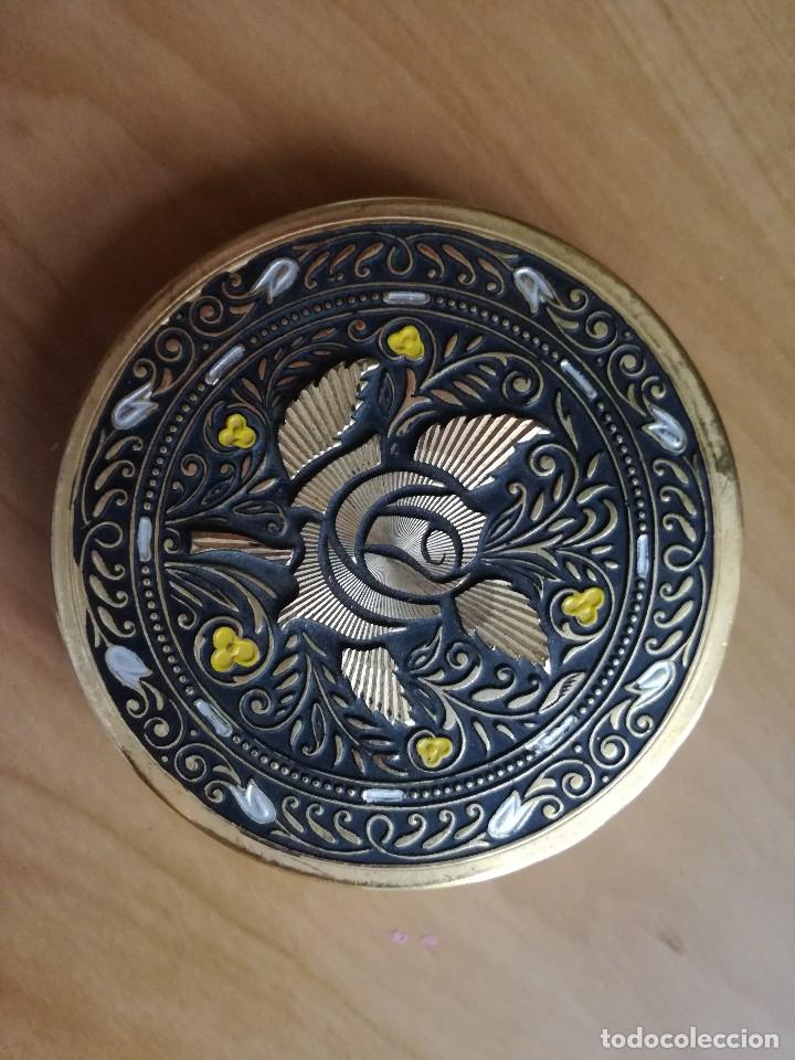 Vintage: Polvera damasquinada, Toledo. Chapada en oro - Foto 1