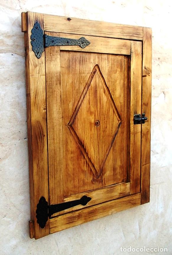 Vintage: Ventana de cuarteron 45 cm x 60 cm de alta ,,tallada ,,, ven365 --ve49