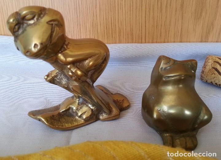 Vintage: RANAS EN BRONCE. PAREJA. RANAS DE LA SUERTE. A&Ntilde;OS 80. FROGS IN BRONZE. COUPLE
