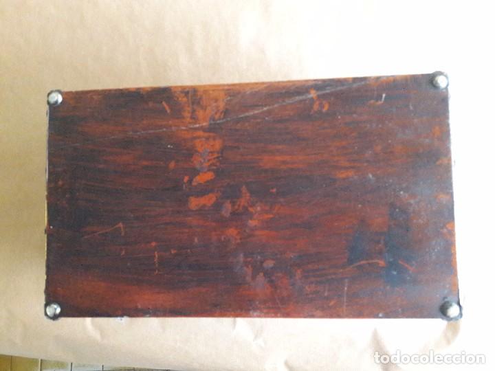 Vintage: CAJA / JOYERO DE MADERA DECORADA AL &Oacute;LEO - Foto 6