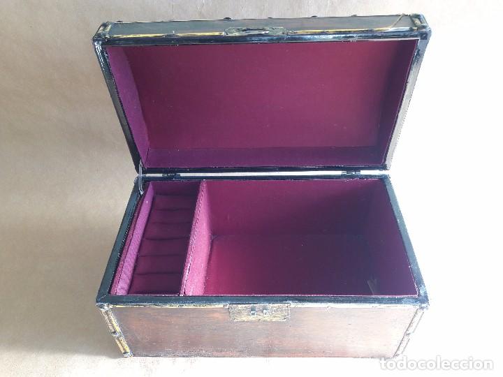 Vintage: CAJA / JOYERO DE MADERA DECORADA AL &Oacute;LEO - Foto 7
