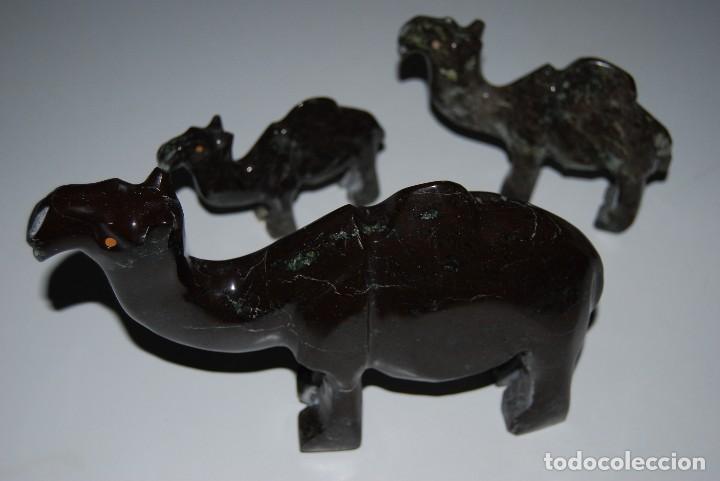 Vintage: Conjunto de tres Camellos en Marmol - Foto 2