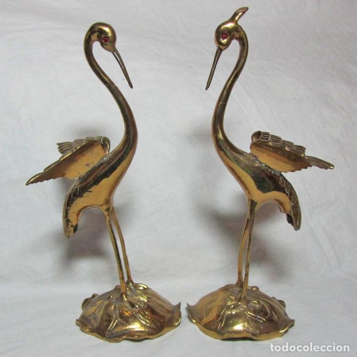 Vintage: Pareja de cigue&ntilde;as (macho y hembra) en bronce - Foto 1