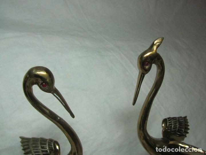 Vintage: Pareja de cigue&ntilde;as (macho y hembra) en bronce - Foto 2