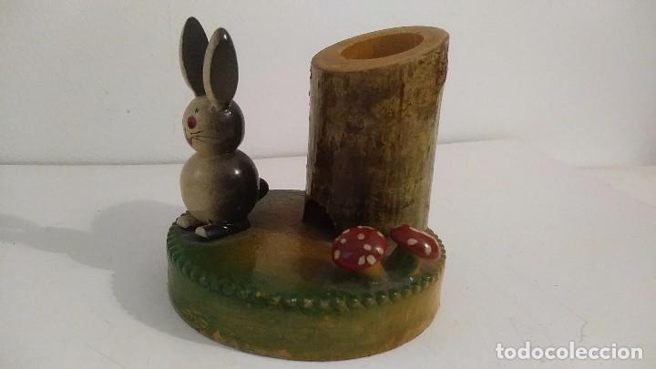 Vintage: Palillero de madera con conejo y setas - Foto 2
