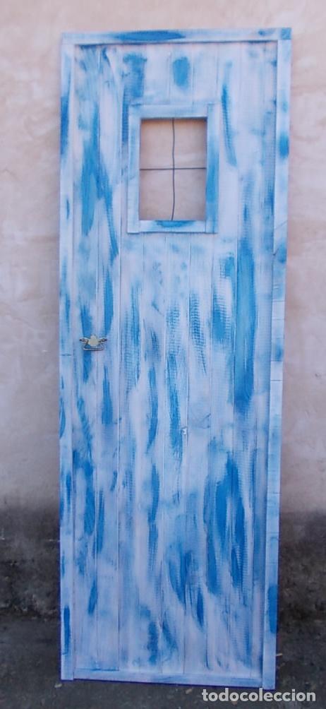 Vintage: puerta de madera rustica, con ventanuco, vintage ,,,vent365