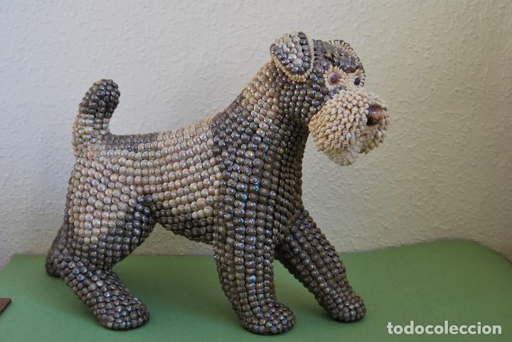 Vintage: GENIAL FIGURA DE PERRO REALIZADA CON CARACOLAS - CONCHAS - A&Ntilde;OS 60-70 - GRAN TAMA&Ntilde;O