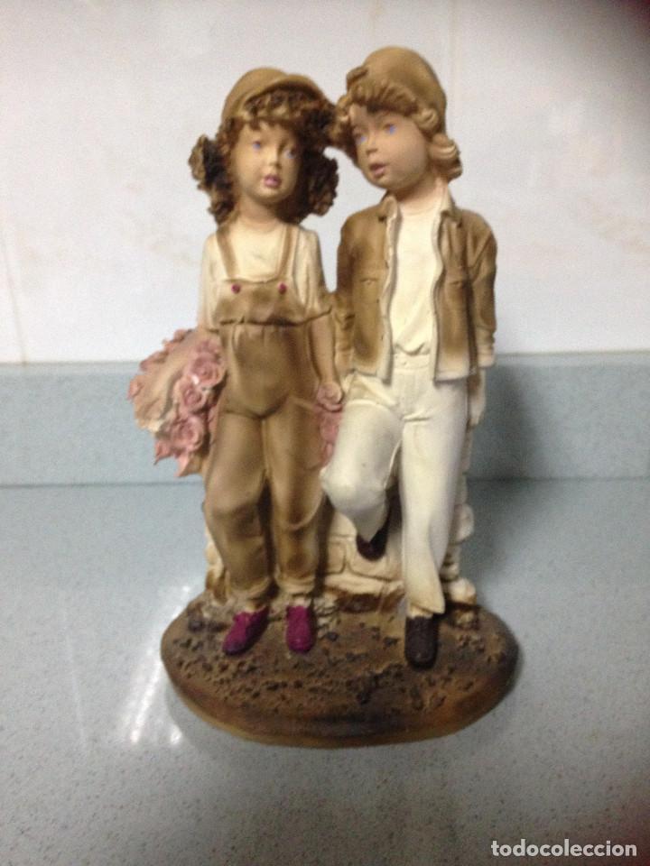 Vintage: FIGURA PAREJA DE NI&Ntilde;OS