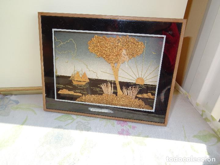 Vintage: CUADRO CON PAISAJE MAR&Iacute;TIMO ORIENTAL EN CORCHO A&Ntilde;OS 50/60 - 1