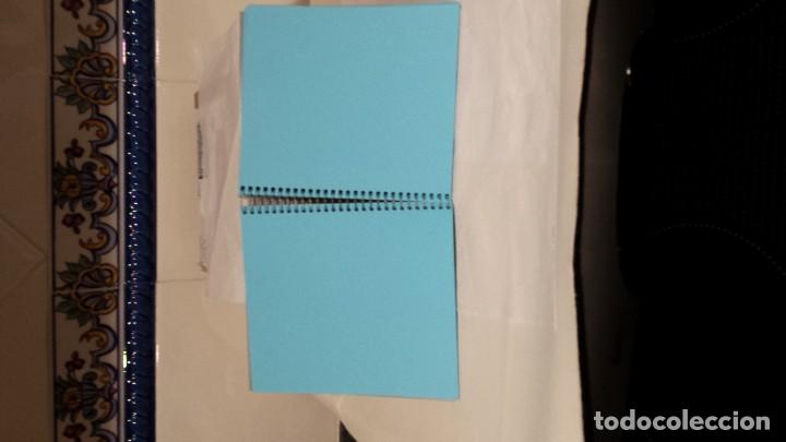 Vintage: Libreta cuadrada , hojas azules. - Foto 2