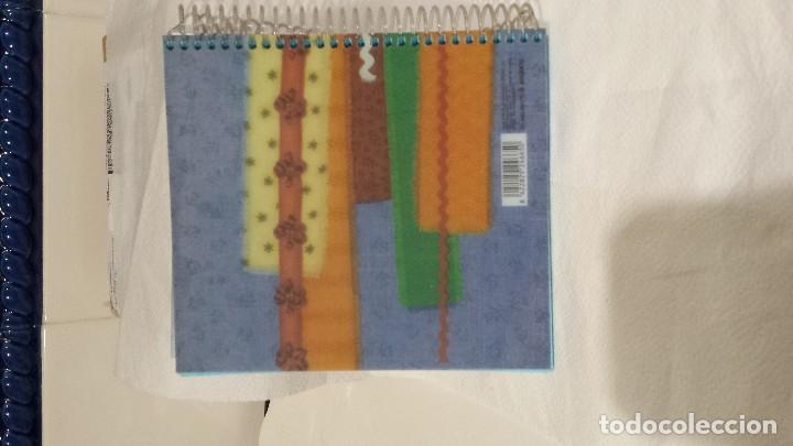 Vintage: Libreta cuadrada , hojas azules. - Foto 3