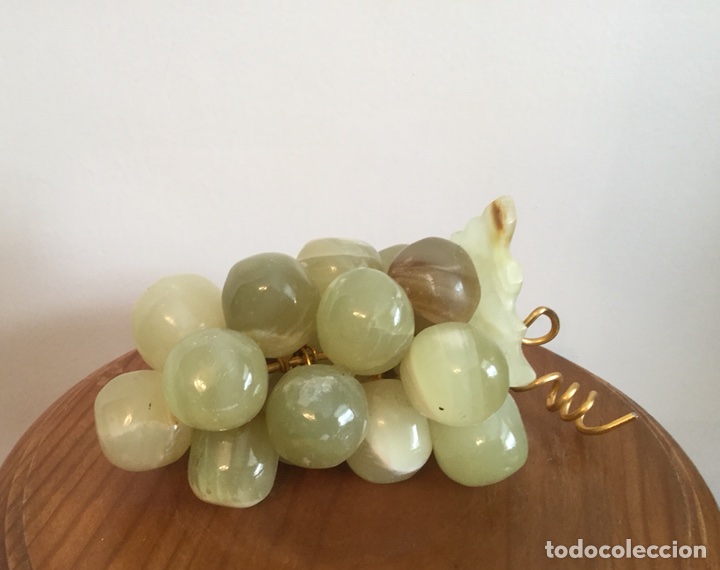 Vintage: PRECIOSO RACIMO DE UVAS VINTAGE DE PIEDRA NATURAL