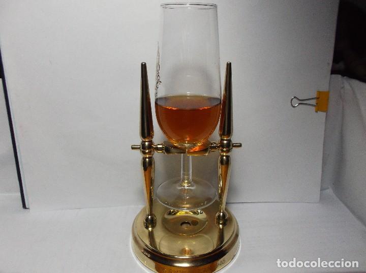 Vintage: EXPOSITOR CONMEMORATIVO POR EL 150 ANIVERSARIO DE UNA BODEGA DE JEREZ.