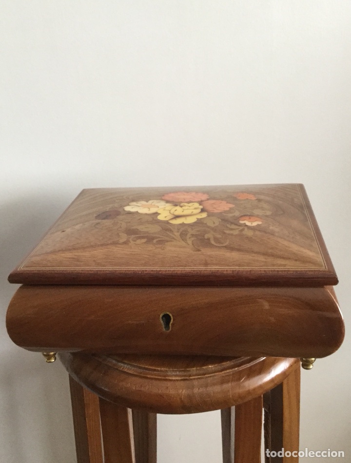 Vintage: CAJA DE M&Uacute;SICA VINTAGE DE TARACEA CON LA MELOD&Iacute;A ARRIVEDERCI ROMA