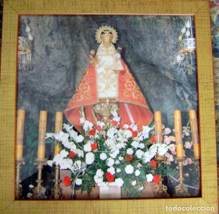 Vintage: CUADRO CON L&Aacute;MINA VIRGEN DE COVADONGA - Foto 1