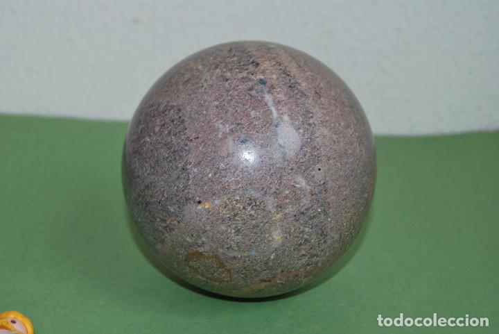 Vintage: PRECIOSA BOLA DE MARMOL VETEADO - ESFERA - REMATE DE ESCALERA