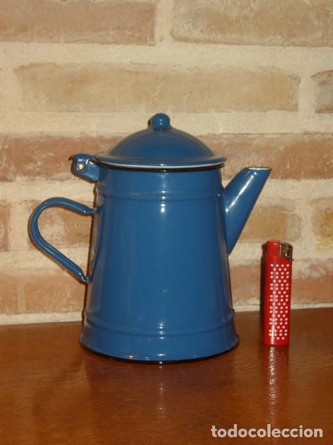 Cafetera de porcelana esmaltada en color azul. - Vendido en Venta Directa -  124283543